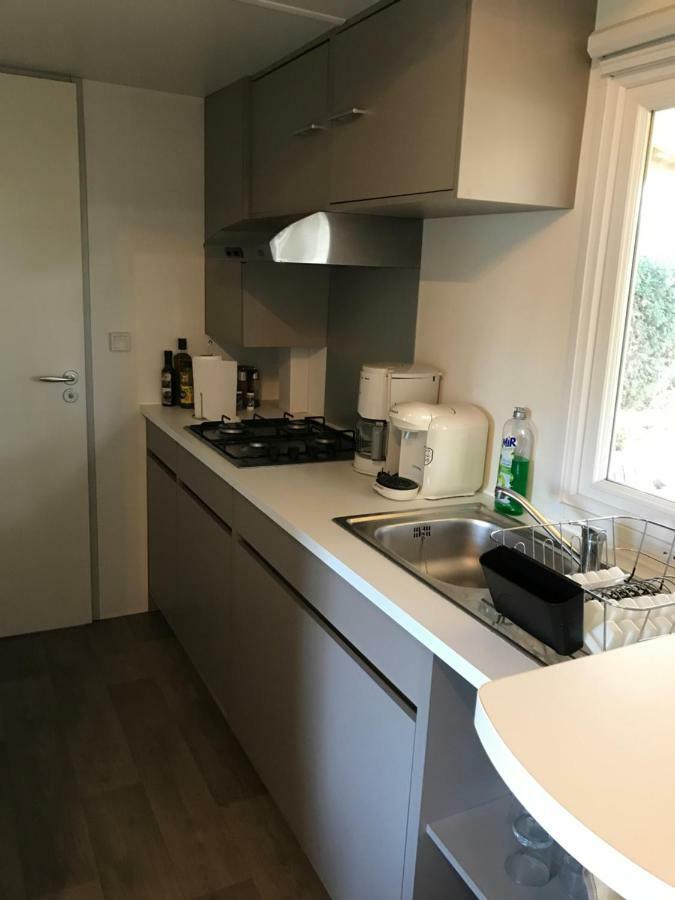Mobil Home Climatise Camping 4* Le Grau Du Roi Les Jardins De Tivoli Exterior photo